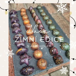 Už jsou v prodeji ❄️🌟🍫 Zimní edice našich pralinek. Ve Kbelích v našem showroomu je najdete už teď a od zítra i na e-shopu...